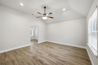 230 E Johnson St, Denison, TX 75021 - photo 4