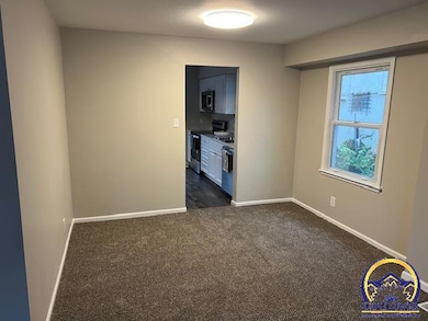 3116 SW Stone Ave, Topeka, KS 66614 - photo 3