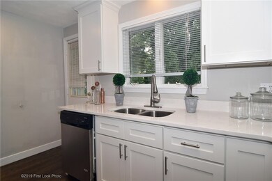 46 Coldbrook Dr, Cranston, RI 02920 - photo 4