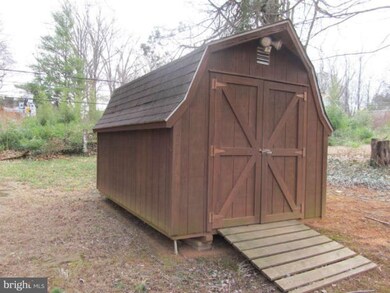 6711 Maxwell Ave, Warrenton, VA 20187 - photo 4