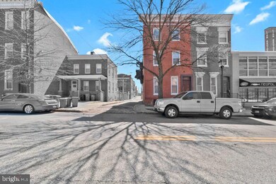 869 Hollins St, Baltimore, MD 21201 - photo 2
