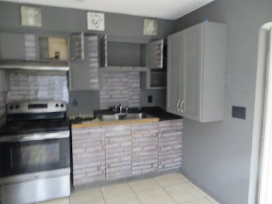 2785 Reo Ln unit 1, Palm Springs, FL 33461 - photo 3