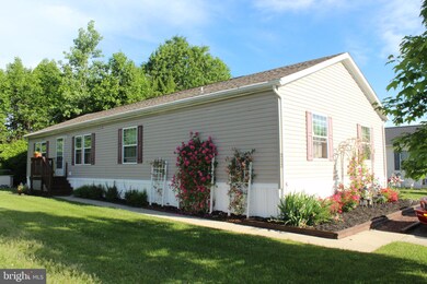 252 Horseshoe Dr, Garnet Valley, PA 19060 - photo 2