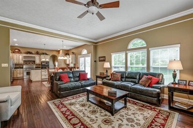 Such a bright and warm open floor plan!