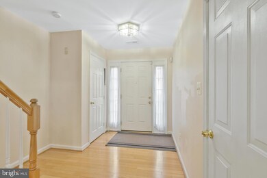 2533 James Maury Dr, Herndon, VA 20171 - photo 5