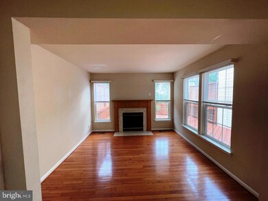 23021 Potomac Hill Square, Sterling, VA 20166 - photo 5