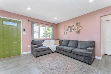 925 Blenheim Rd, Columbus, OH 43224 - photo 4