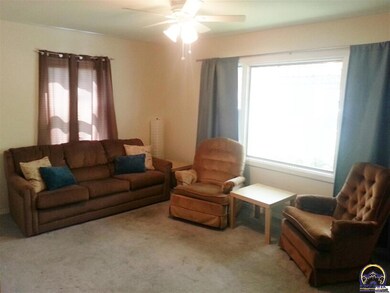 2320 SW 25th Dr, Topeka, KS 66611 - photo 2