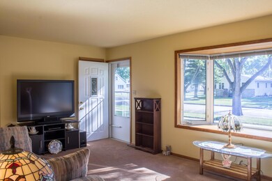 806 S 18th St, Grand Forks, ND 58201 - photo 3