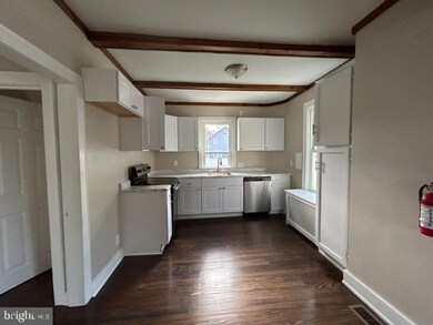 7 Summerill Ave, Penns Grove, NJ 08069 - photo 3