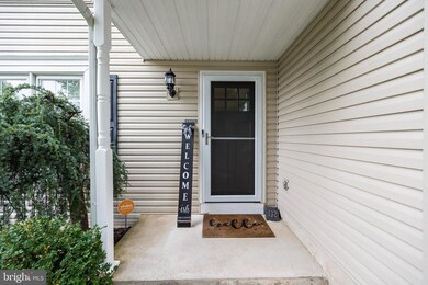 132 Hedgerow Dr, Souderton, PA 18964 - photo 2