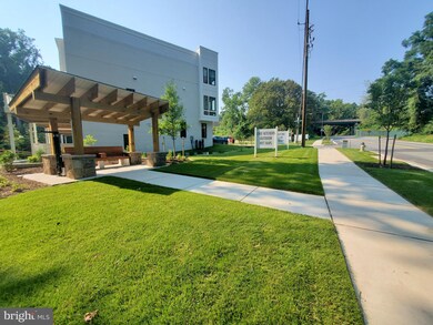 3737 Glenmoor Reserve Ln, Chevy Chase, MD 20815 - photo 6