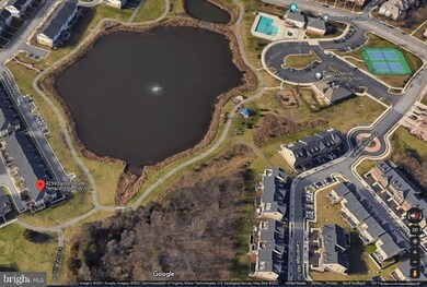 42593 Voormeade Terrace, Chantilly, VA 20152 - photo 2