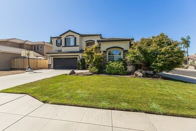 2438 Powers Ave, Clovis, CA 93619 - photo 2