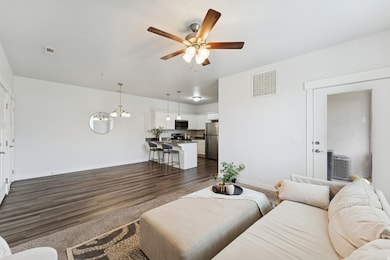 746 N 260 W unit MM102, Vineyard, UT 84059 - photo 3