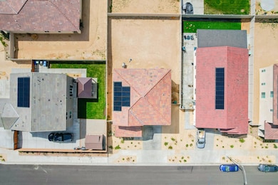 43869 Hampton St, Lancaster, CA 93536 - photo 6