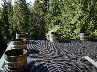 2nd Level Deck
