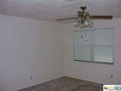 108 North Dr, Copperas Cove, TX 76522 - photo 3