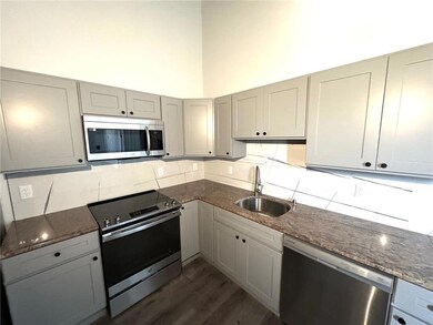 810 Monocacy St unit 405, Bethlehem, PA 18018 - photo 3