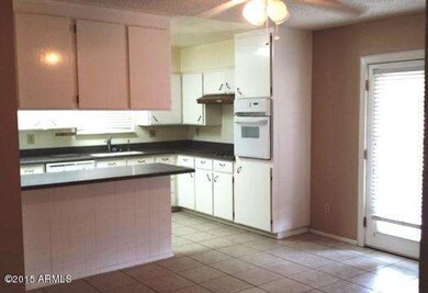 Kitchen Family Rm