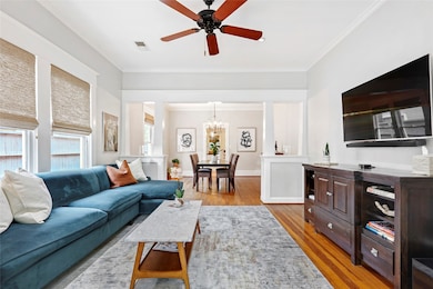 912 Cortlandt St, Houston, TX 77008 - photo 4