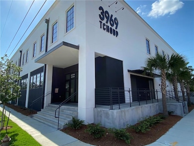 3969 Tchoupitoulas St unit C, New Orleans, LA 70115 - photo 2