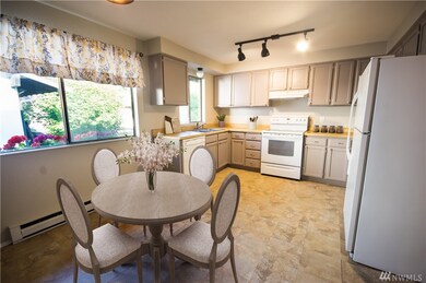 5025 81st Place SW unit 9, Mukilteo, WA 98275 - photo 3