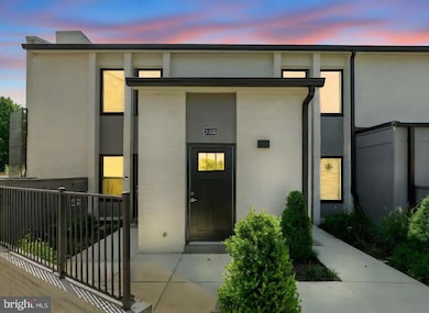 19510 Village Walk unit 2-205, Montgomery Village, MD 20886 - photo 3