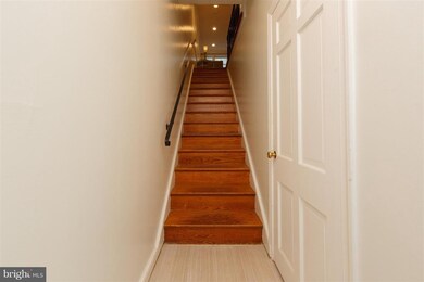 2422 I St NW, Washington, DC 20037 - photo 3