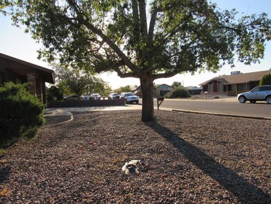 7821 W Monterey Way, Phoenix, AZ 85033 - photo 4