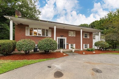 82 Forest St, Wakefield, MA 01880 - photo 4