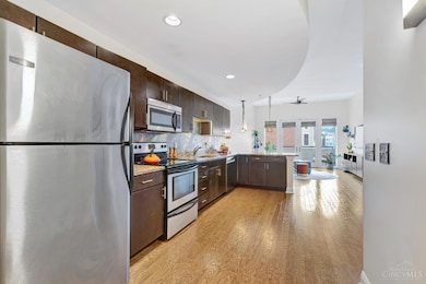 1326 Vine St, Cincinnati, OH 45202 - photo 3