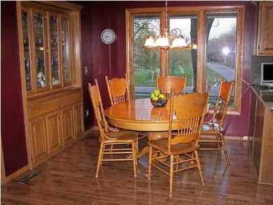 You could sit in the dining room for hours looking