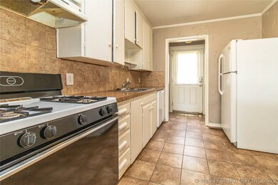 955 E 37th Place, Tulsa, OK 74105 - photo 4