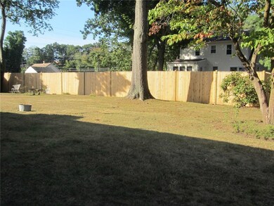 9 Globe St, Warwick, RI 02886 - photo 5