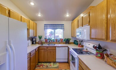 7106 Church Creek Cir NW, Stanwood, WA 98292 - photo 3