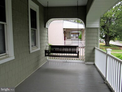 210 W Winona Ave, Norwood, PA 19074 - photo 4