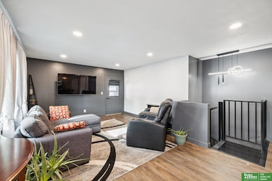 1320 Darwin St, Beatrice, NE 68310 - photo 3