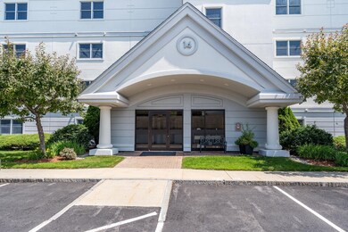 14 Mountain Laurels Dr unit U302, Nashua, NH 03062 - photo 2