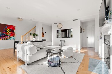 266 Bunker Hill St unit 3, Charlestown, MA 02129 - photo 2