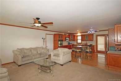 129 Morrison Creek Rd, Statesville, NC 28625 - photo 5