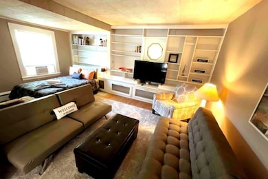 35 Iowa St, Worcester, MA 01602 - photo 3