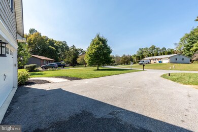 215 Lincoln Ln, Sykesville, MD 21784 - photo 7