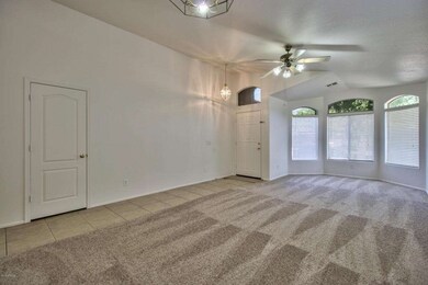 Living_Room.jpg2