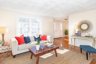 11 Hyde St unit A, Danvers, MA 01923 - photo 5