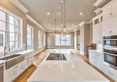 19 Robita St, Houston, TX 77019 - photo 4