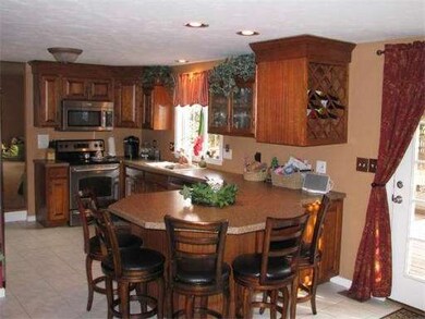 28 S Central St, Milford, MA 01757 - photo 3