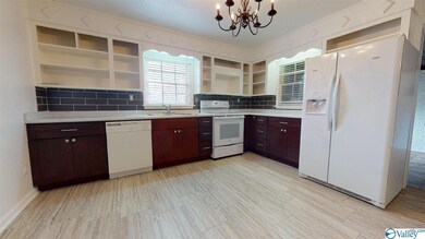 15306 Kings Dr, Athens, AL 35611 - photo 5