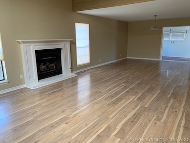 Living/dining room