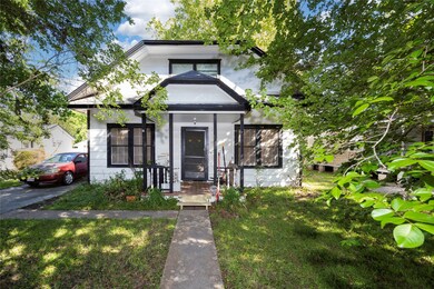 104 Oxford St, Tomball, TX 77375 - photo 2